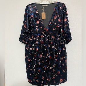 NWT NATURAL LIFE Stella V Neck Black Floral Velvet Mini Dress Size L